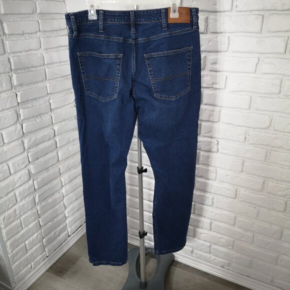 Lucky Brand #410 Straight Legs Men's Size 34/32 Medium Wash Jeans - Picture 2 of 16